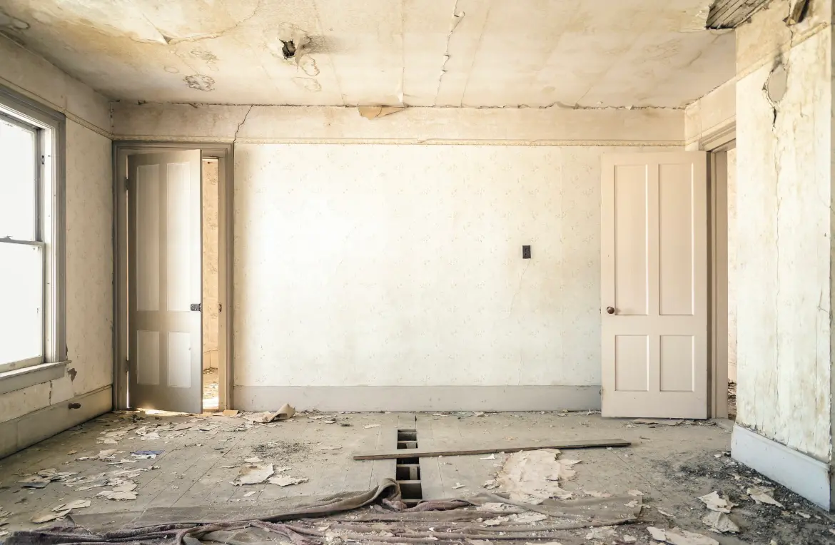 Waste disposal crew managing a cleanout project in Mount Hermon